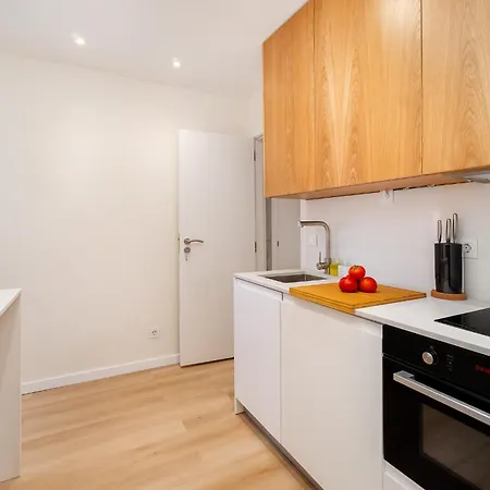 Whome Traditional Near Chiado And Santos *