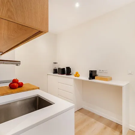 Daire Whome Traditional Near Chiado And Santos *