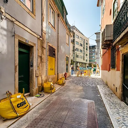 Whome Traditional Near Chiado And Santos * Lisboa