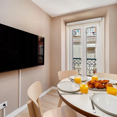 Whome Traditional Near Chiado And Santos Lisboa